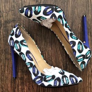 Cobalt/Aqua Lips Printed Canvas GX by Gwen Stefani